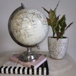 Guinea Laminated Beige Globe