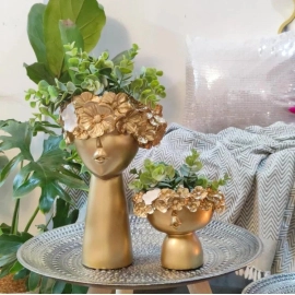 Adorable Tiara Vases Golden Set of 2